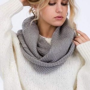 D&Y Gray Infinity Scarf